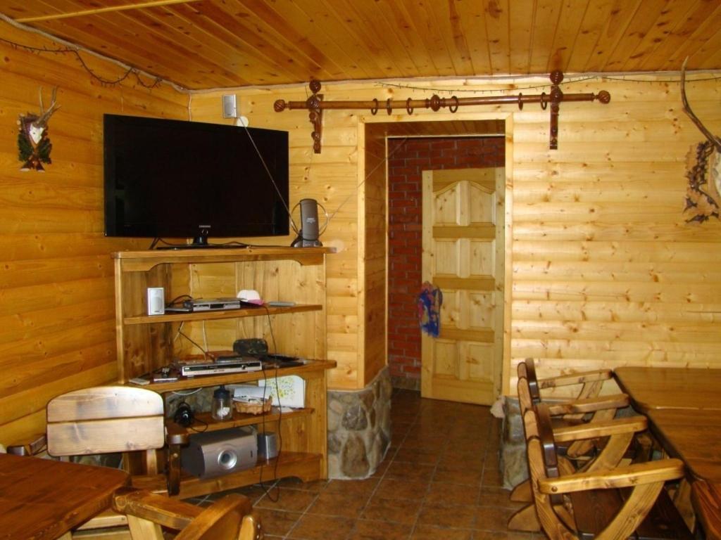 Na Velykim Hotel Yaremche Exterior photo
