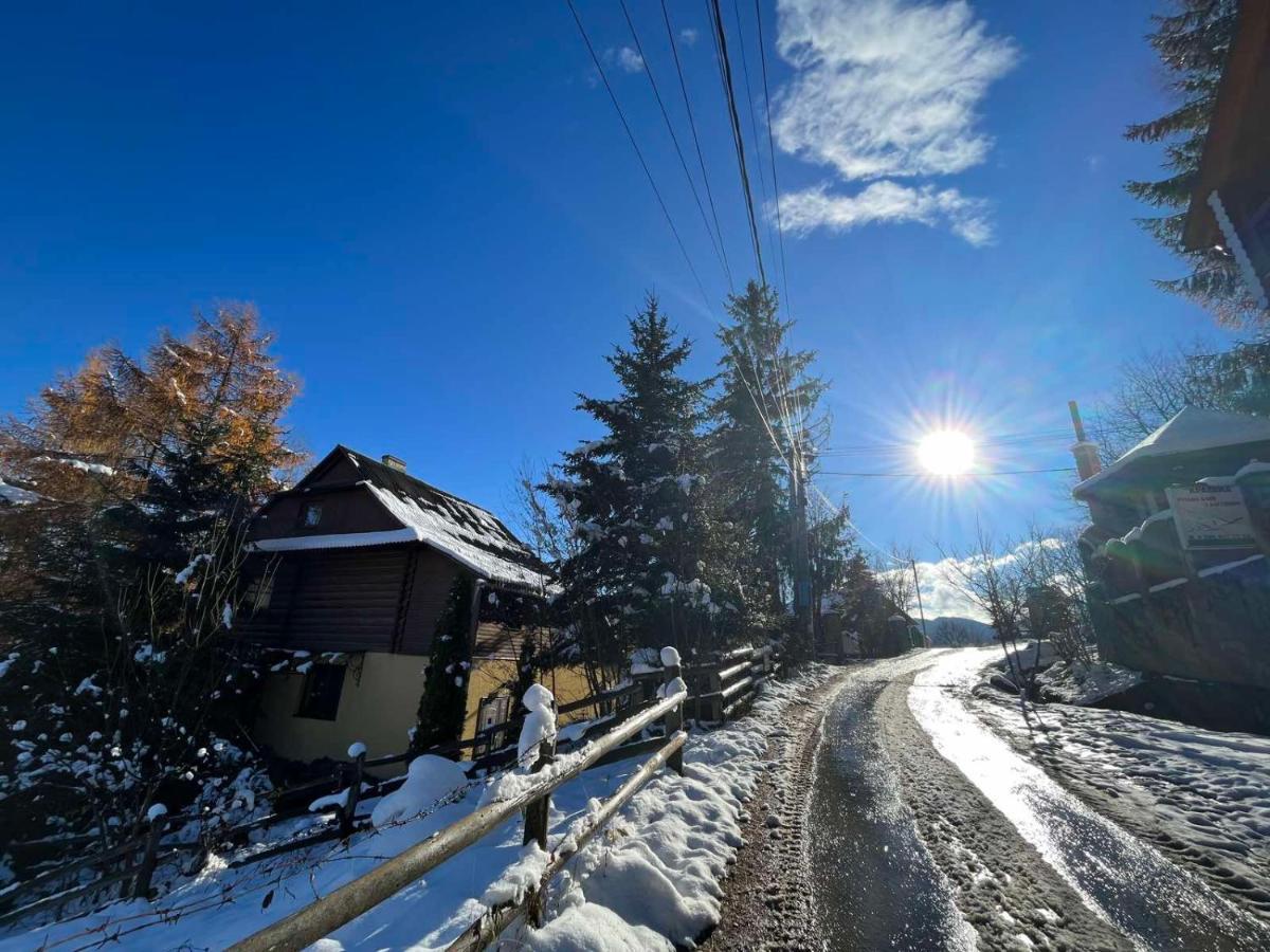 Na Velykim Hotel Yaremche Exterior photo